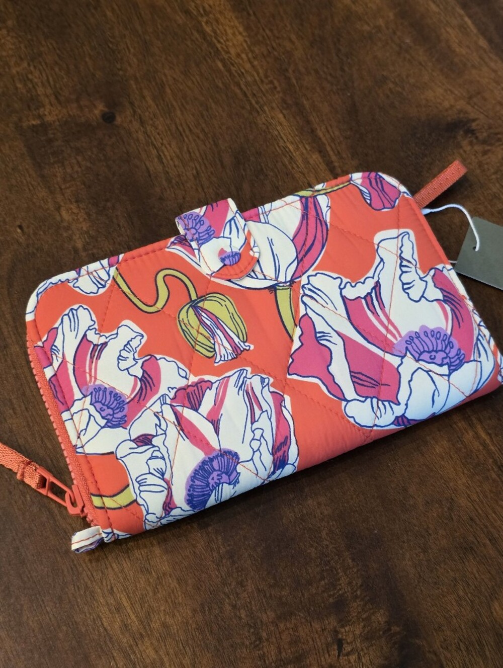 NEW Vera Bradley Large Tab Wallet Swirling Poppies Pattern Quilted Featherweight